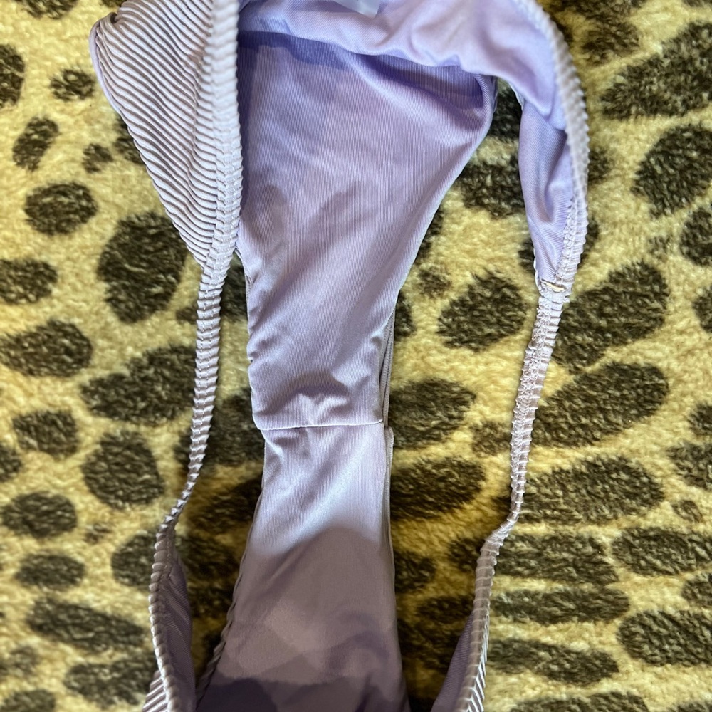 String Bikini - Picture 3 of 3